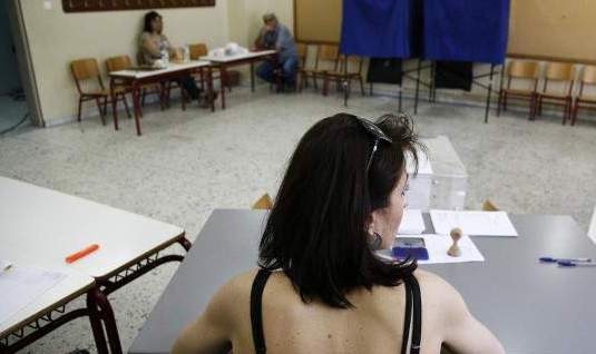 Προβάδισμα ΣΥΡΙΖΑ εναντι της ΝΔ σε νέα δημοσκόπηση- Πρώτοι αναποφάσιστοι και ΠΑΣΟΚ από τα...μικρά κόμματα
