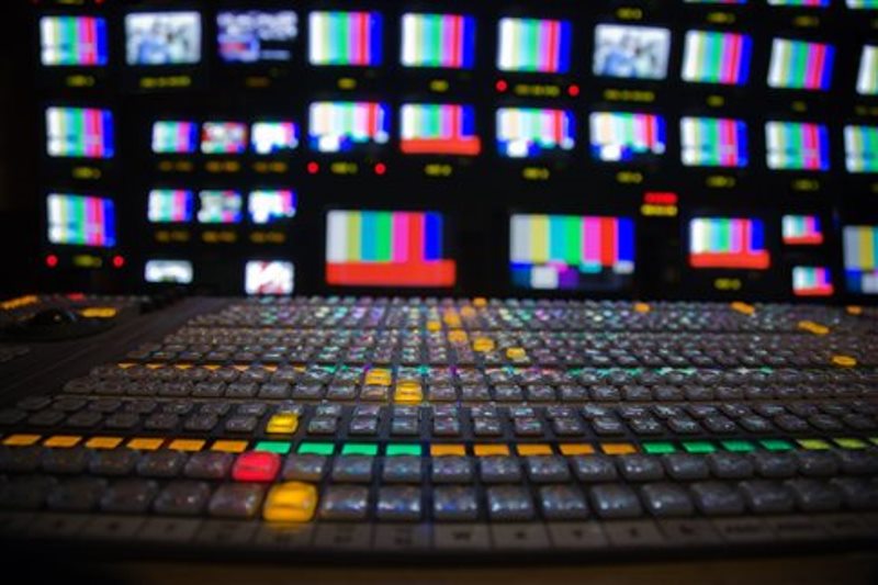 Η Κυβέρνησή επιδιώκει να ελέγξει με μη νόμιμο τρόπο τους φορείς ενημέρωσης και ψυχαγωγίας μέσω τηλεόρασης 
