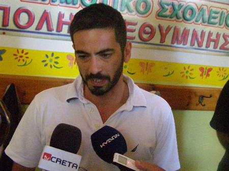 Θ. Δουλουμπέκης: Η Κρήτη θα πρέπει να συμβάλλει με όλες τις δυνάμεις στη διαχείριση του προσφυγικού
