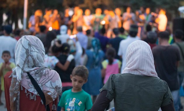 Αναβρασμός και... διχογνωμίες για την εγκατάσταση προσφύγων στην Κρήτη!