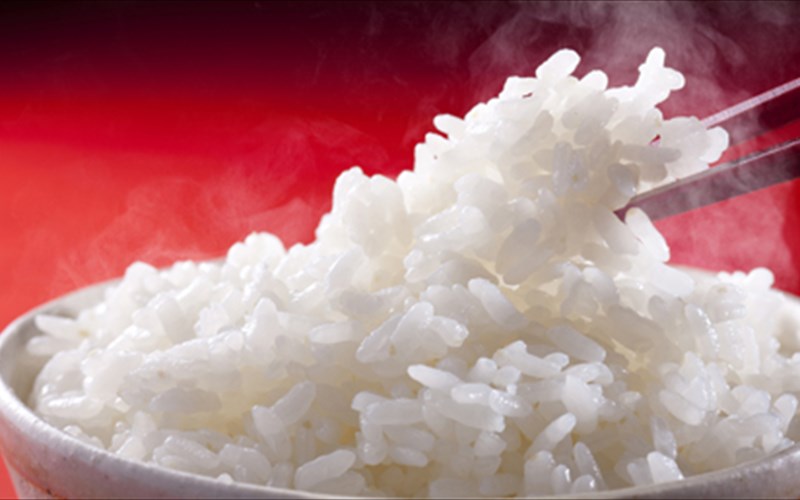 Προσοχή στο ξαναζεσταμένο ρύζι για να μην πάθετε τροφική δηλητηρίαση