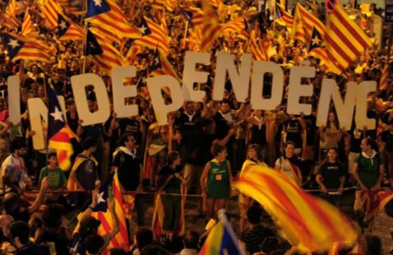 Στην Καταλονία ετοιμάζονται για δημοψήφισμα παρά τις αντιρρήσεις της Μαδρίτης