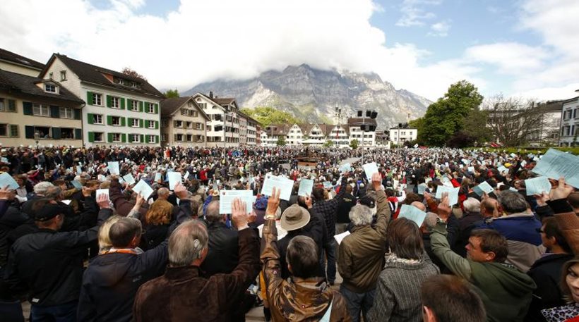 Οι Ελβετοί ενέκριναν με ποσοστό 66% την παρακολούθηση των συνομιλιών για λόγους ασφαλείας
