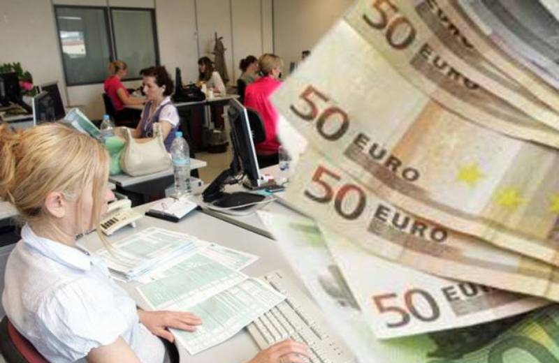 Βασικός μισθός 680 ευρώ και εξίσωση με τον ιδιωτικό τομέα