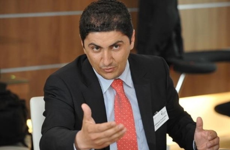 Αυγενάκης: Ποιά είναι η θέση του ΣΥΡΙΖΑ για τα πνευματικά δικαιώματα;