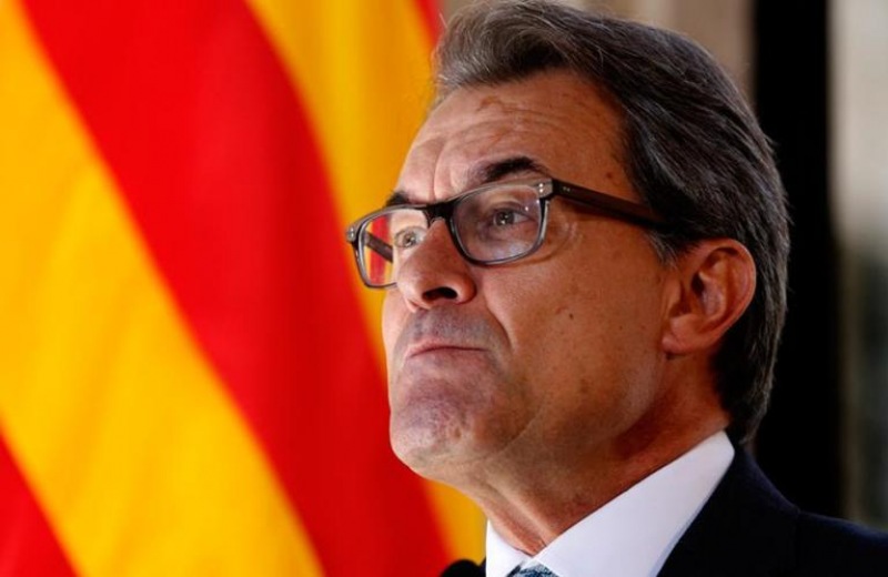 Διώκεται ο πρόεδρος της Καταλονίας για το άτυπο δημοψήφισμα