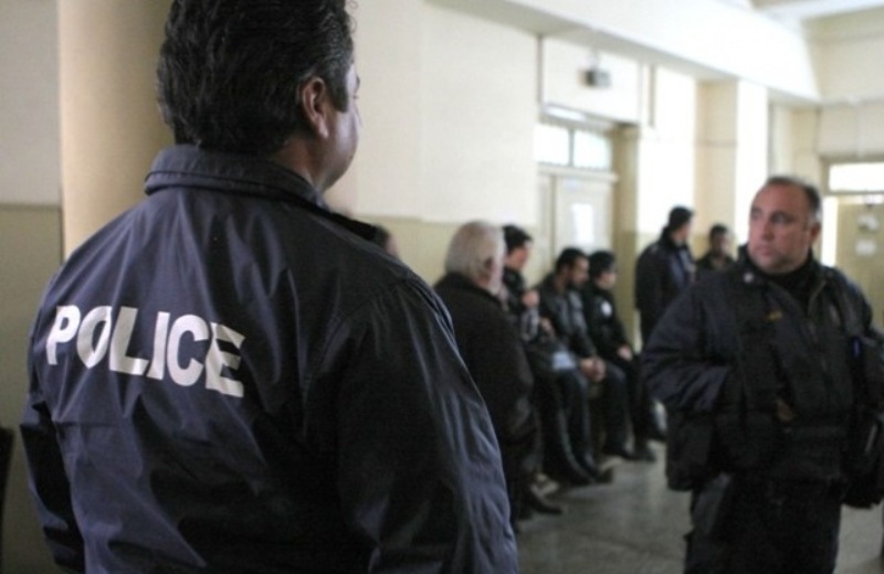 Ισχυρές αστυνομικές δυνάμεις στο δικαστικό Μέγαρο για τη φονική συμπλοκή στο Ροτάσι