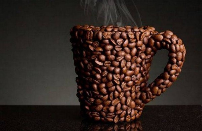 Πώς η καφεΐνη συνδέεται με πιο λεπτή μέση και αποτρέπει τον κίνδυνο εμφάνισης διαβήτη