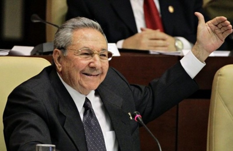 Έτοιμος για διάλογο με την Αμερική χωρίς ταμπού δηλώνει ο Ραούλ Κάστρο