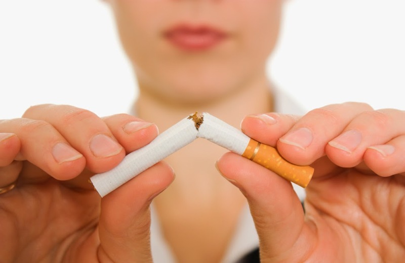 Διακοπή καπνίσματος: Τι πρέπει να κάνετε για να μην πάρετε κιλά!