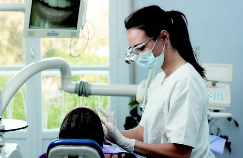Στις 16 Φεβρουαρίου οι εξετάσεις για τους υποψήφιους βοηθούς οδοντιατρείου 
