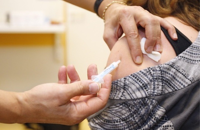 Προληπτικές  εξετάσεις και εμβολιασμός σε εργαζόμενους του Δήμου Ηρακλείου