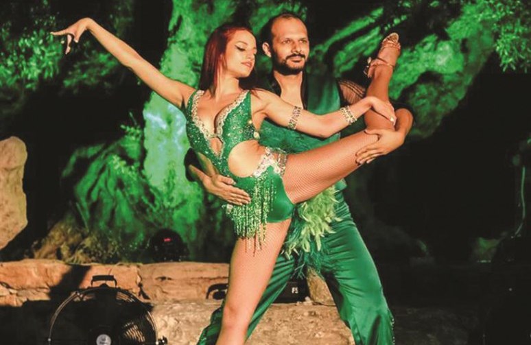 Ένα από καλύτερα ζευγάρια στη salsa στον κόσμο οι κρητικοί Γιάννης Τσιμπιδης και Σοφία Σπυροπούλου 