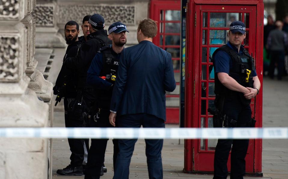 Βρετανία: Σύλληψη τεσσάρων υπόπτων για προετοιμασία τρομοκρατικής επίθεσης