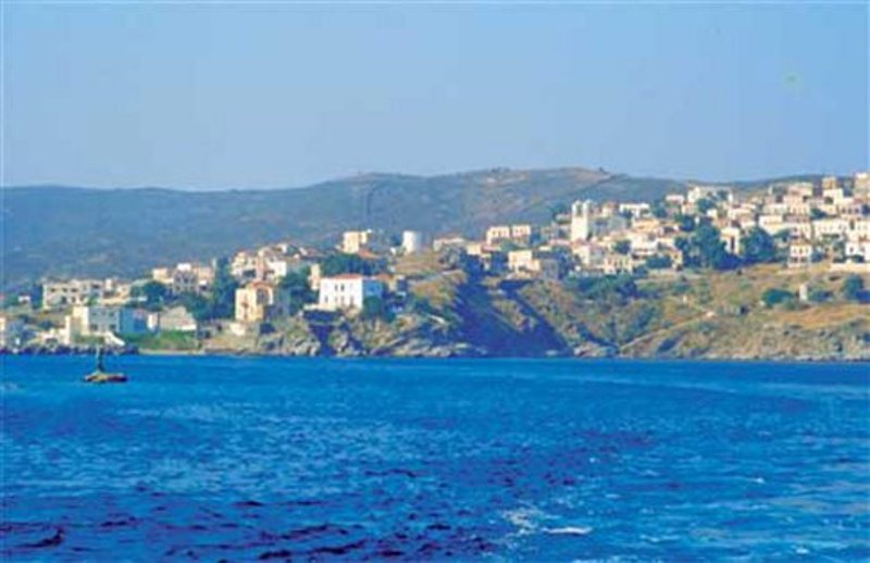 Τούρκοι λιμενικοί απείλησαν να συλλάβουν έλληνα ψαρά μέσα στα ελληνικά χωρικά ύδατα 