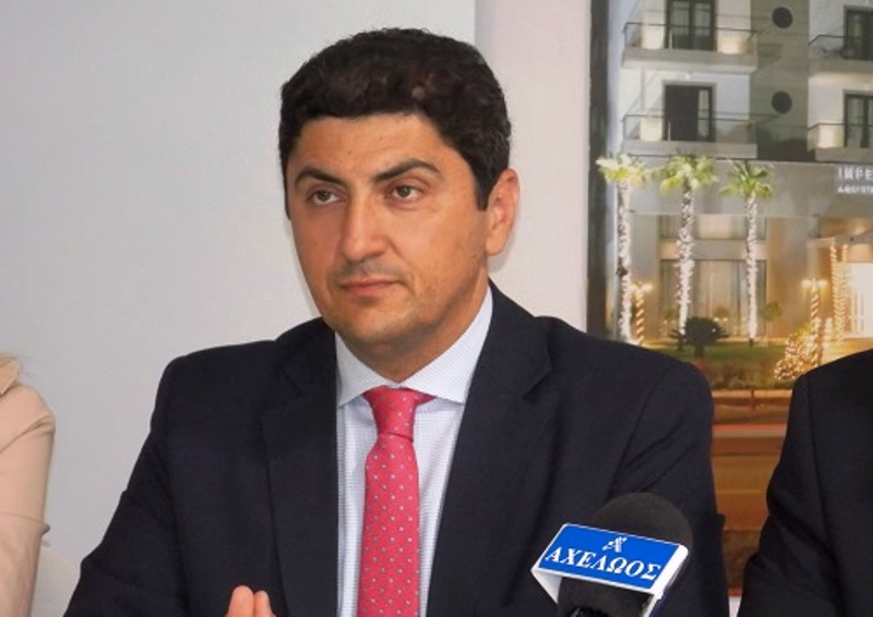 Αυγενάκης: «Απαιτώ στοιχεία και ονόματα για τον πολιτικό που έβγαλε 1 εκατ. ευρώ από τράπεζα»