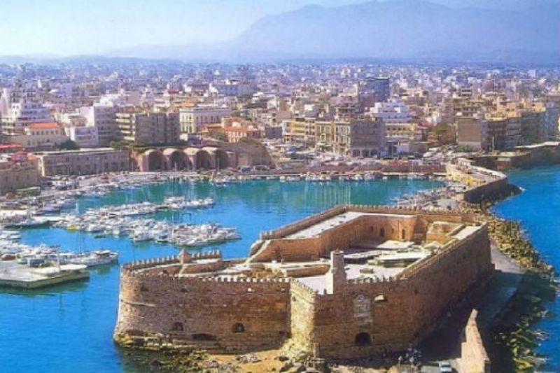 Forbes: Η Κρήτη προσφέρει πολυτέλεια και ιδιωτικότητα - Τα ελληνικά νησιά «καυτός» προορισμός φέτος το καλοκαίρι 