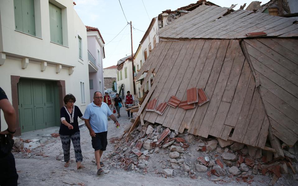 Λέσβος: Μη κατοικήσιμα πάνω από τα μισά σπίτια που έχουν ελεγχθεί