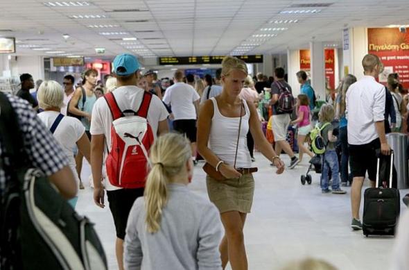 Διπλασιάστηκε ο αριθμός των Ρώσων τουριστών στην Ελλάδα, το πρώτο πεντάμηνο του 2016