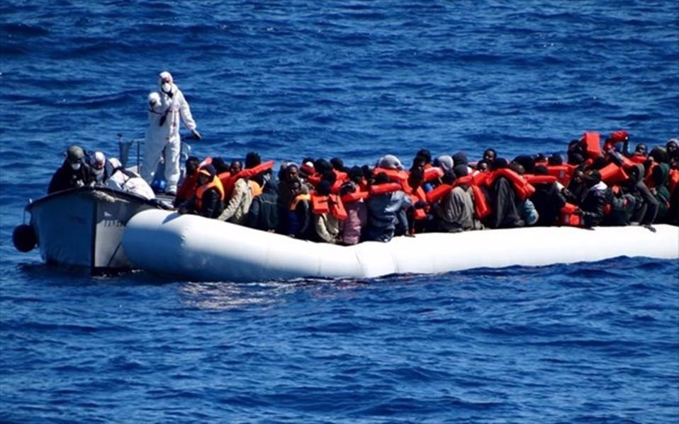 Διάσωση 249 μεταναστών ανοιχτά της Σικελίας