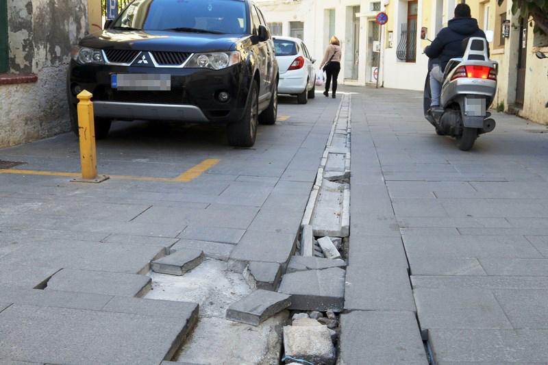Δρόμος μόνο στο... όνομα η Ταξιάρχου Μαρκοπούλου στο Ηράκλειο (pics)