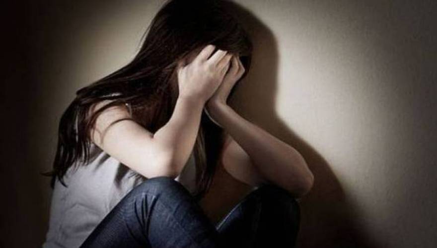 «Ξύπνησαν μνήμες»: Στις δικαστικές αίθουσες η υπόθεση του βιασμού ενός κοριτσιού 