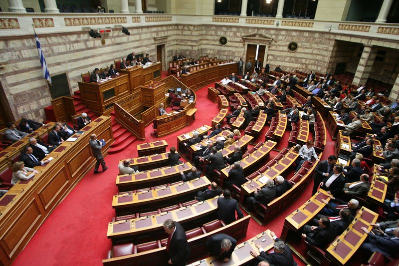 Βουλευτές του ΣΥΡΙΖΑ ζητούν επαναπρόσληψη υπαλλήλων του ΟΑΕΔ