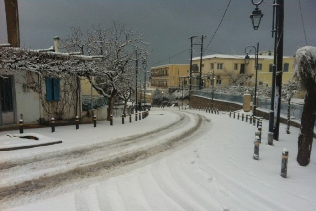 Χιονισμένα τοπία με ...προβλήματα στα ορεινά της Κρήτης (pics)!