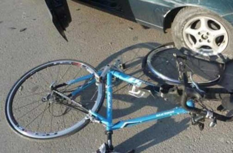 Σοβαρό τροχαίο στο Ηράκλειο: Ασυνείδητος οδηγός Ι.Χ. παρέσυρε κι εγκατέλειψε ποδηλάτη!