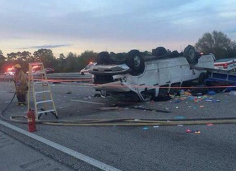 Οκτώ νεκροί σε τροχαίο δυστύχημα με βανάκι στη Φλόριντα των ΗΠΑ