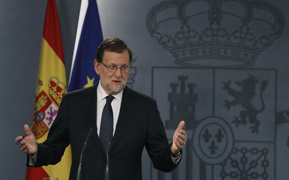 Ισπανία: Ο Ραχόι έλαβε από τον βασιλιά εντολή σχηματισμού κυβέρνησης