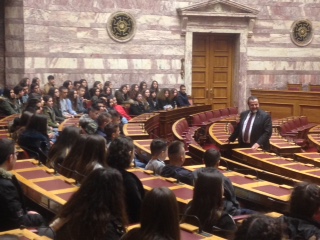 O Β.Κεγκέρογλου καλωσόρισε στη Βουλή τους μαθητές και τις μαθήτριες του 3ου Γυμνασίου Ηρακλείου! 