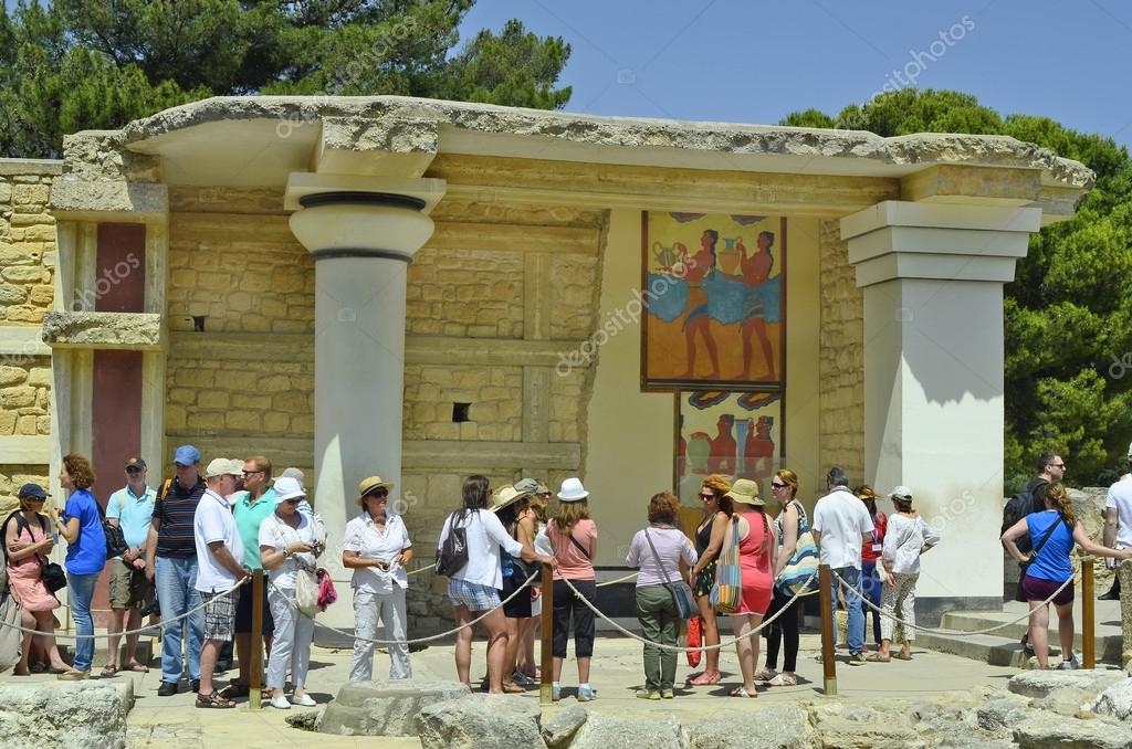 «Δεν τιμά κανέναν η εικόνα στον αρχαιολογικό χώρο της Κνωσού»- Συνεχίζονται τα αρνητικά σχολια... 