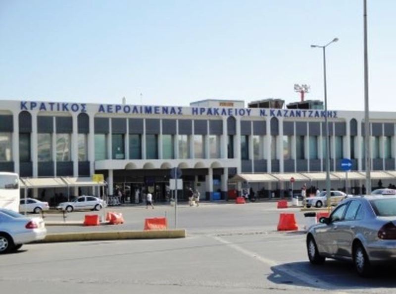 Νέες συλλήψεις για πλαστογραφία στο αεροδρόμιο Ηρακλείου - Για που ταξίδευαν