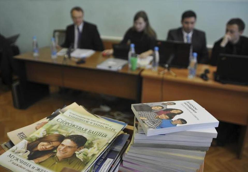 Ρωσία: «Εξτρεμιστική οργάνωση» οι μάρτυρες του Ιεχωβά