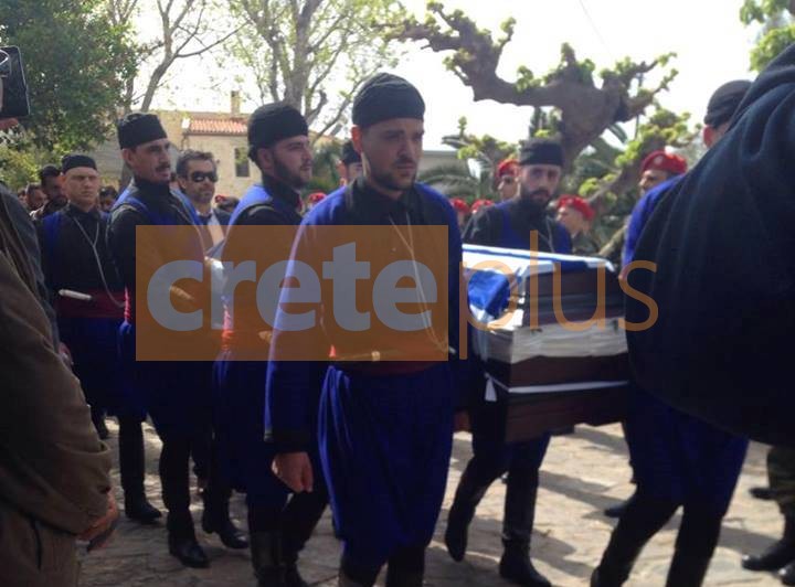 To τελευταίο αντίο στον Κρητικό υποστράτηγο- Συγκίνηση στην κηδεία του Ιωάννη Τζανιδάκη (pics+vid) 