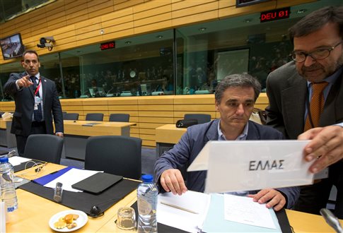 Σε εξέλιξη το Eurogroup, «χωρίς νέα ελληνική πρόταση»-Οι Ευρωπαιοι θελουν προτασεις και...αξιοπιστία (vids)