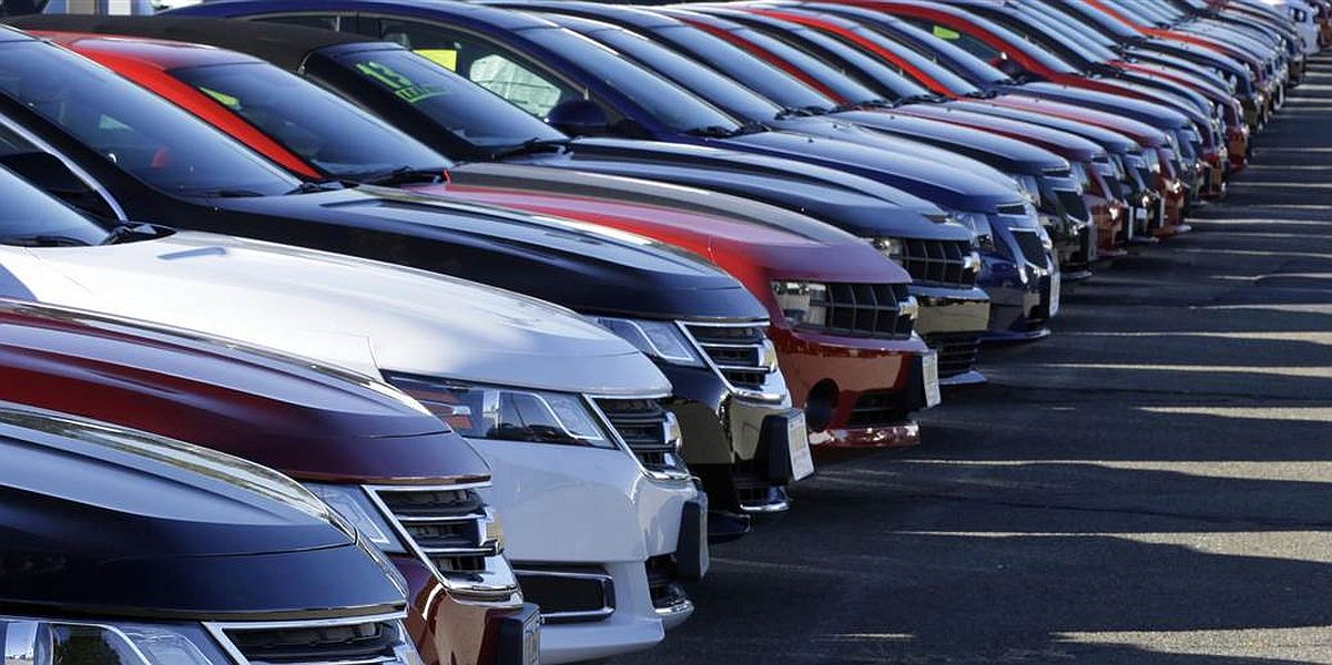 Πτώση-ρεκόρ 73% σημείωσαν οι πωλήσεις αυτοκινήτων από το 2004 έως το 2016 