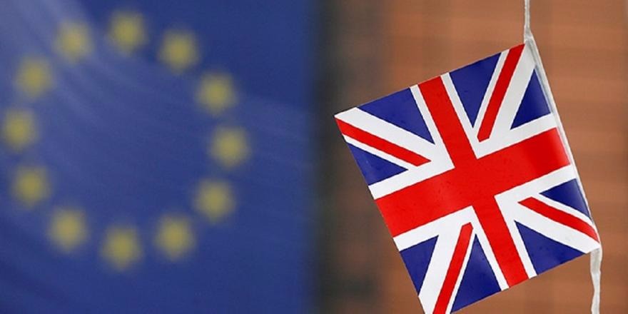 To Brexit φέρνει περικοπή των δαπανών για Πληροφορική κατά 10% το 2016