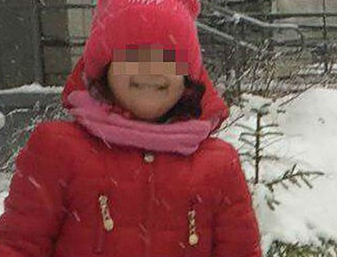 Τραγικό: Δασκάλα ξέχασε κοριτσάκι στους -5 βαθμούς Κελσίου και πέθανε!