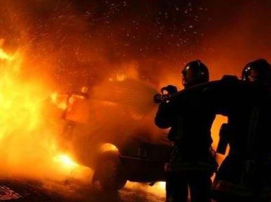 Κρήτη: Αναστάτωση από πυρκαγιά σε φορτηγό με ξυλεία   
