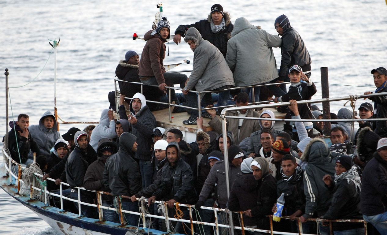 Ανακρίσεις για τους μετανάστες που εντοπιστηκαν στη νότια Κρήτη