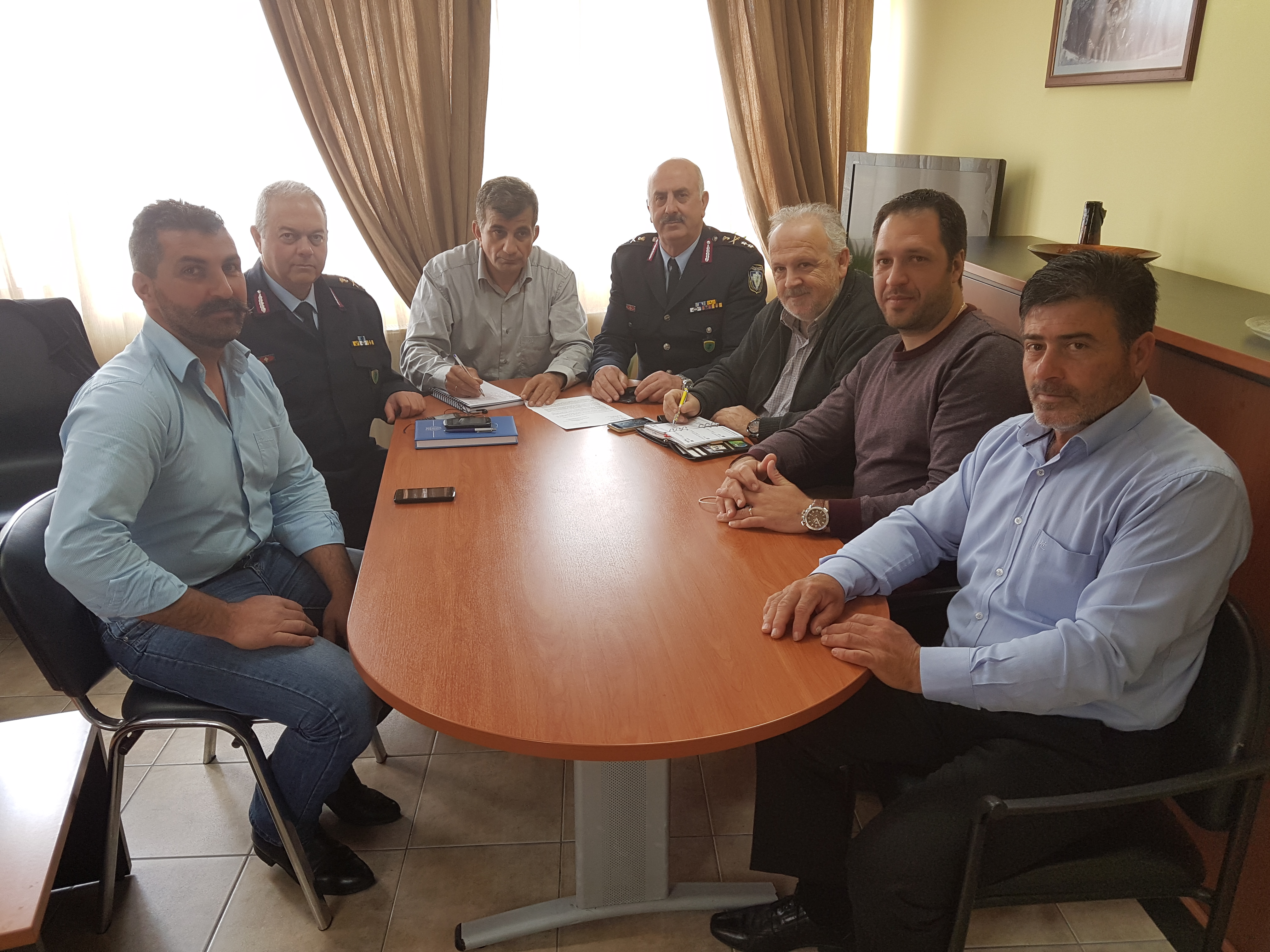 Συνάντηση Δημοτικής Αρχής Αμαρίου με το Γενικό Διευθυντή Περιφερειακής Αστυνομικής Διεύθυνσης Κρήτης   