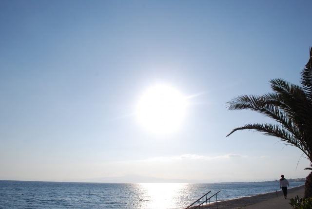 Ηλιοφάνεια στην Κρήτη με ελαφρύ αεράκι...