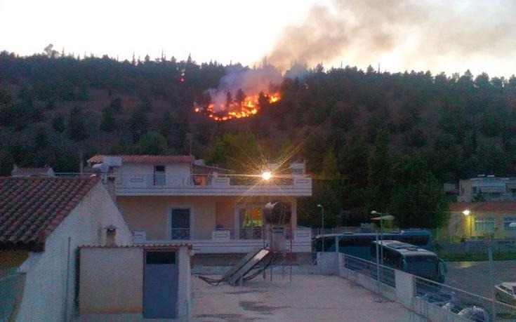 Φωτιά κοντά στο νοσοκομείο Άργους