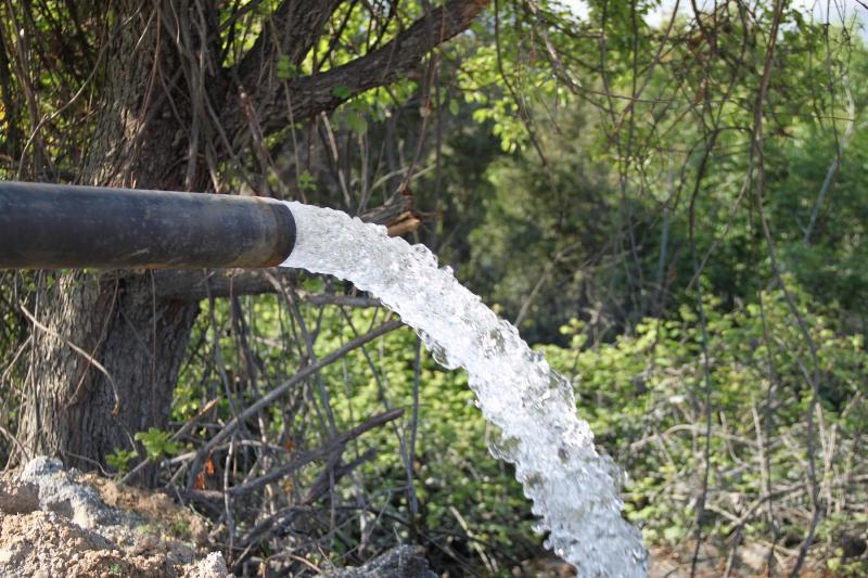 Μεσαρά: Άγνωστοι κατέστρεψαν τη γεώτρηση ύδρευσης της Γαλιάς 