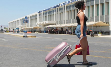 Κυκλάδες, Κρήτη και Δωδεκάνησα «σήκωσαν» φέτος το κύμα των τουριστών 
