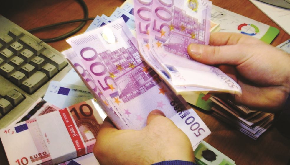 «Ανάσα» για ηλικιωμένους Κρητικούς - Χρωστούσαν 2.000.000 ευρώ!
