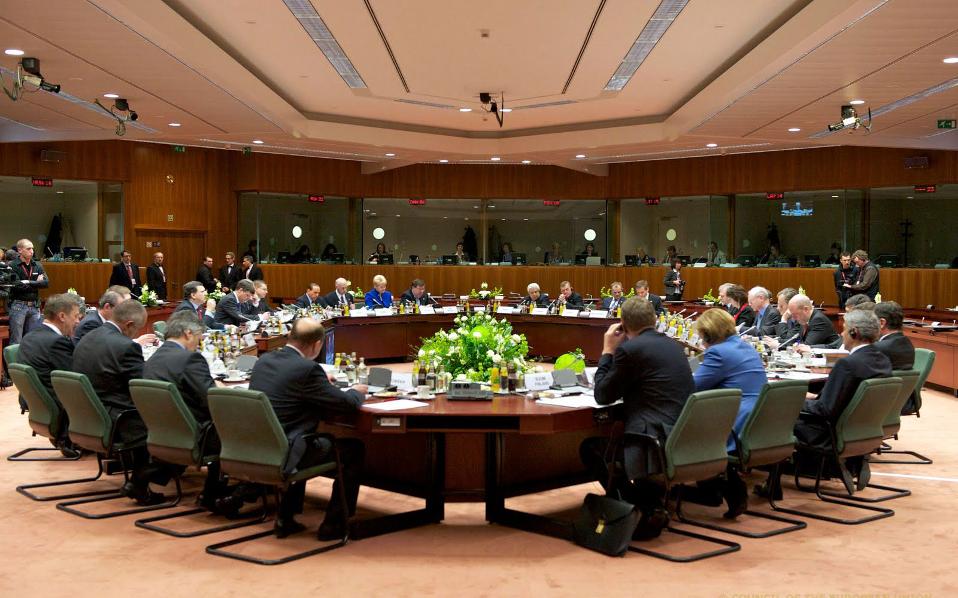 Τα βασικά εμπόδια ενόψει Eurogroup