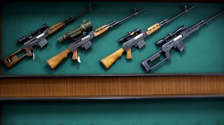 Η μαύρη αγορά όπλων στα Βαλκάνια εξοπλίζει τους τζιχαντιστές 